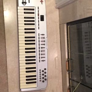 MIDI Keyboard controller